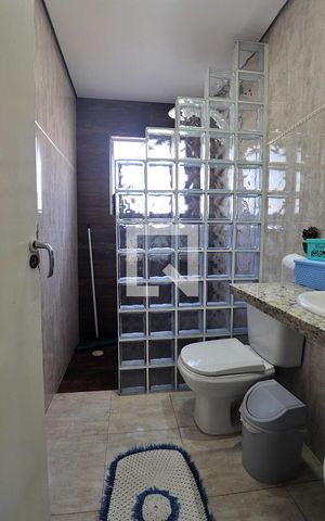 Casa à venda com 186m², 3 quartos e 4 vagasBanheiro da Suíte 3