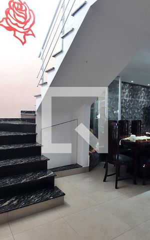 Casa à venda com 186m², 3 quartos e 4 vagasSala