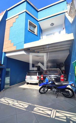 Casa à venda com 186m², 3 quartos e 4 vagasGaragem