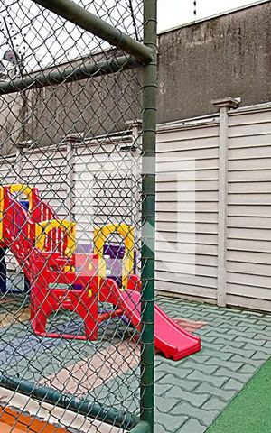 Apartamento à venda com 96m², 3 quartos e 2 vagas Apartamento à venda com 96m², 3 quartos e 2 vagasÁrea Comum - Playground