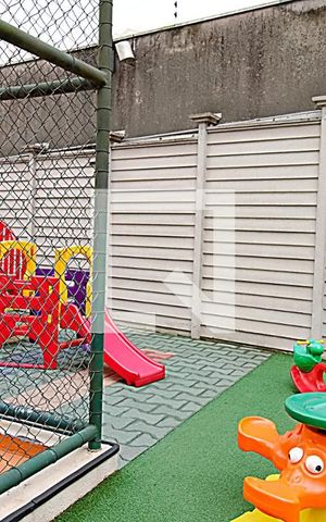 Apartamento à venda com 96m², 3 quartos e 2 vagas Apartamento à venda com 96m², 3 quartos e 2 vagasÁrea Comum - Playground