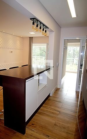 Apartamento à venda com 96m², 3 quartos e 2 vagas Apartamento à venda com 96m², 3 quartos e 2 vagasCozinha