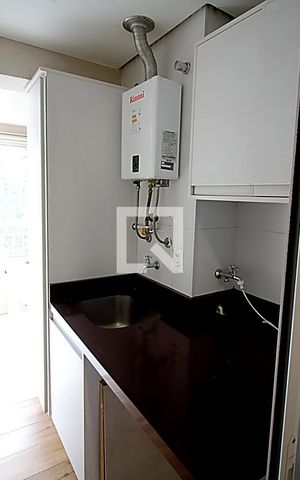 Apartamento à venda com 96m², 3 quartos e 2 vagas Apartamento à venda com 96m², 3 quartos e 2 vagasÁrea de Serviço