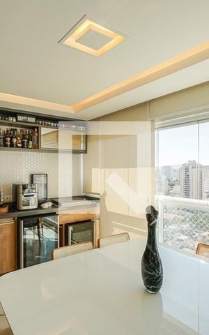 Apartamento à venda com 92m², 2 quartos e 2 vagas Apartamento à venda com 92m², 2 quartos e 2 vagasVaranda