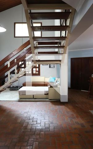 Casa à venda com 540m², 3 quartos e 6 vagasSala