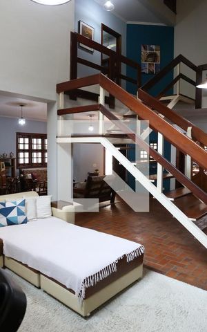Casa à venda com 540m², 3 quartos e 6 vagasSala