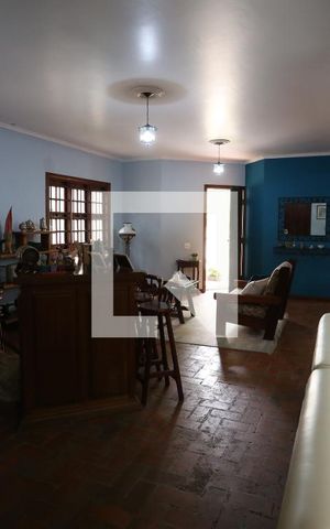 Casa à venda com 540m², 3 quartos e 6 vagasSala