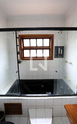 Casa à venda com 540m², 3 quartos e 6 vagasBanheiro da Suíte