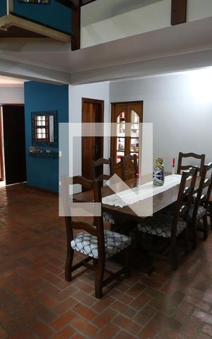 Casa à venda com 540m², 3 quartos e 6 vagasSala