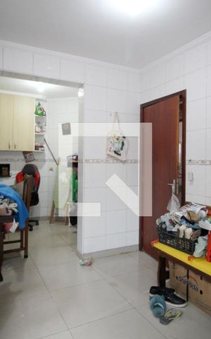 Casa para alugar com 240m², 3 quartos e 4 vagasCopa
