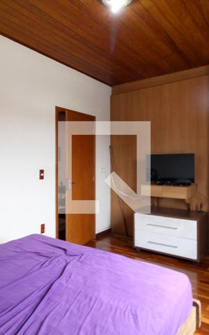 Casa para alugar com 240m², 3 quartos e 4 vagasSuíte