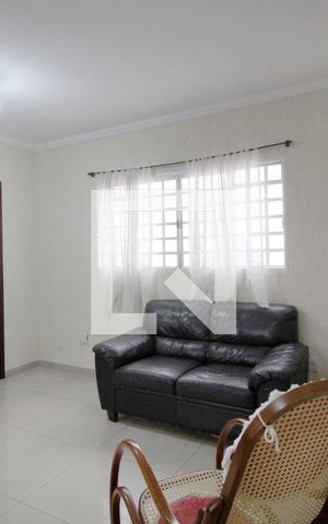 Casa para alugar com 240m², 3 quartos e 4 vagasSala