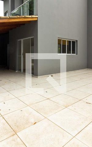 Casa para alugar com 400m², 3 quartos e 4 vagas Casa para alugar com 400m², 3 quartos e 4 vagasQuintal