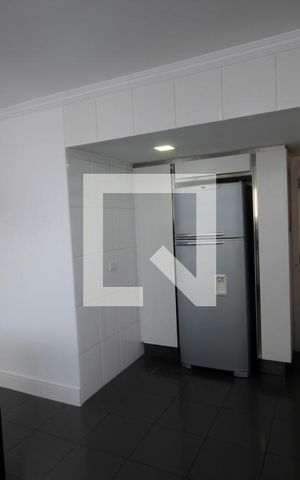 Apartamento à venda com 200m², 3 quartos e 3 vagas Apartamento à venda com 200m², 3 quartos e 3 vagasCozinha