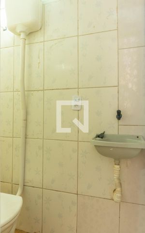 Casa à venda com 484m², 6 quartos e 4 vagas Casa à venda com 484m², 6 quartos e 4 vagasBanheiro Social