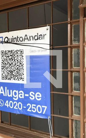 Casa à venda com 484m², 6 quartos e 4 vagas Casa à venda com 484m², 6 quartos e 4 vagasPlaquinha Aluga-se