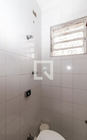 Casa à venda com 160m², 3 quartos e 4 vagasBanheiro de Serviço