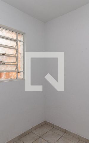 Casa à venda com 160m², 3 quartos e 4 vagasQuarto de Serviço