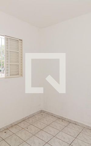 Casa à venda com 220m², 4 quartos e 3 vagas Casa à venda com 220m², 4 quartos e 3 vagasQuarto 2