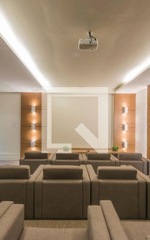Apartamento à venda com 105m², 2 quartos e 2 vagas Apartamento à venda com 105m², 2 quartos e 2 vagasCinema