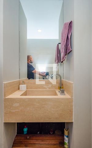 Apartamento à venda com 105m², 2 quartos e 2 vagas Apartamento à venda com 105m², 2 quartos e 2 vagasLavabo