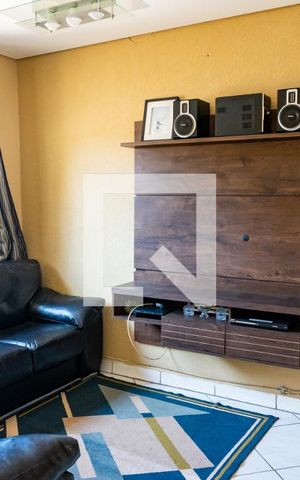 Casa à venda com 159m², 4 quartos e 2 vagasSala