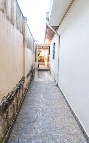 Casa à venda com 159m², 4 quartos e 2 vagasCorredor