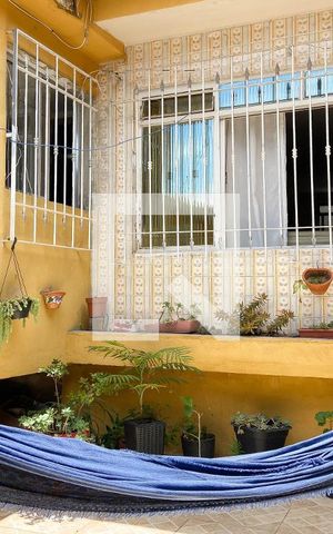 Casa à venda com 250m², 2 quartos e 3 vagas Casa à venda com 250m², 2 quartos e 3 vagasQuintal