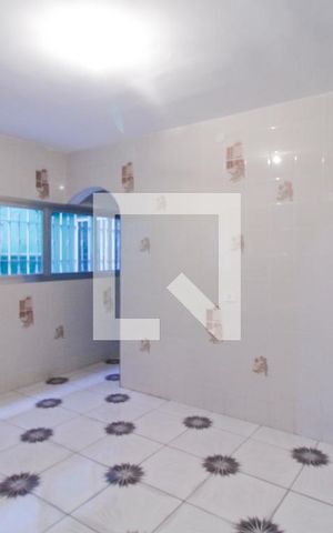 Casa à venda com 200m², 3 quartos e 2 vagas Casa à venda com 200m², 3 quartos e 2 vagasCasa 1 Cozinha