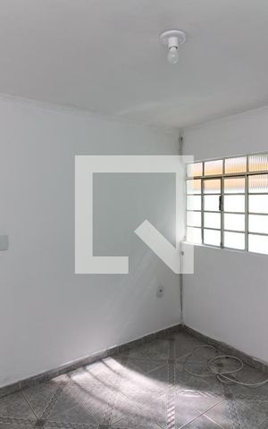 Casa à venda com 170m², 4 quartos e 2 vagas Casa à venda com 170m², 4 quartos e 2 vagasCasa 2 - Sala
