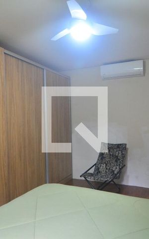 Casa à venda com 256m², 5 quartos e 3 vagasSuíte