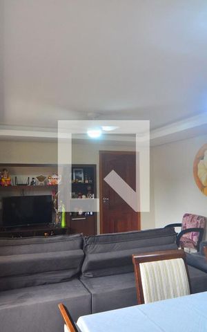 Casa à venda com 256m², 5 quartos e 3 vagasSala