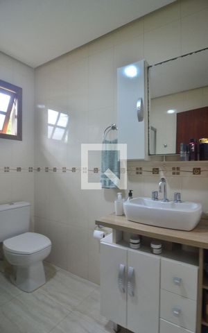 Casa à venda com 256m², 5 quartos e 3 vagasBanheiro Suíte