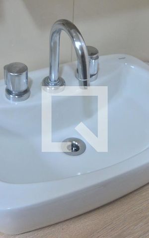 Casa à venda com 256m², 5 quartos e 3 vagasBanheiro Suíte