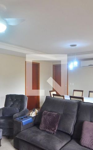 Casa à venda com 256m², 5 quartos e 3 vagasSala