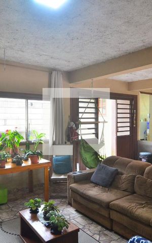 Casa à venda com 256m², 5 quartos e 3 vagasGaragem