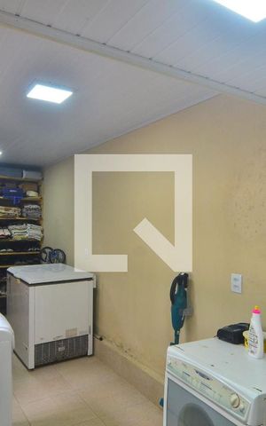 Casa à venda com 256m², 5 quartos e 3 vagasÁrea de Serviço
