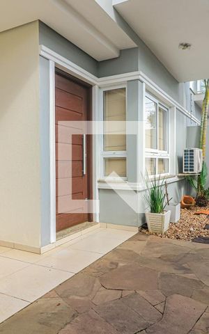 Casa à venda com 120m², 3 quartos e 2 vagas Casa à venda com 120m², 3 quartos e 2 vagasPátio