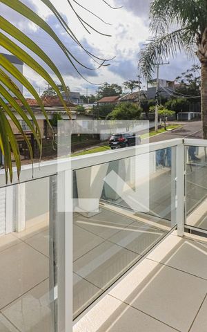 Casa à venda com 120m², 3 quartos e 2 vagas Casa à venda com 120m², 3 quartos e 2 vagasVaranda da Suite
