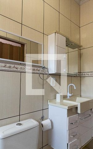 Casa para alugar com 100m², 2 quartos e 1 vagaBanheiro da Suíte
