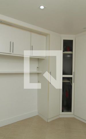 Apartamento à venda com 75m², 2 quartos e 2 vagasSuíte