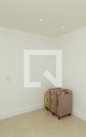 Apartamento à venda com 75m², 2 quartos e 2 vagasQuarto
