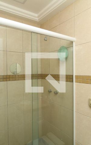 Apartamento à venda com 75m², 2 quartos e 2 vagasBanheiro Social