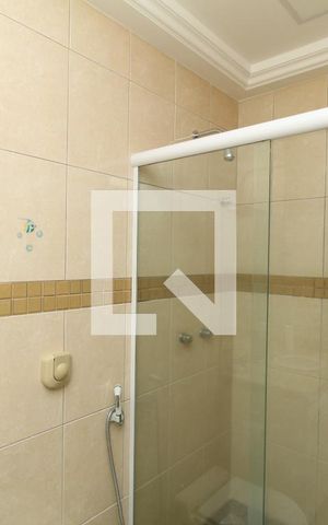 Apartamento à venda com 75m², 2 quartos e 2 vagasBanheiro - Suíte