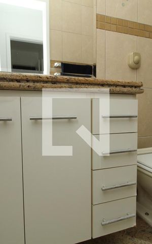 Apartamento à venda com 75m², 2 quartos e 2 vagasBanheiro - Suíte