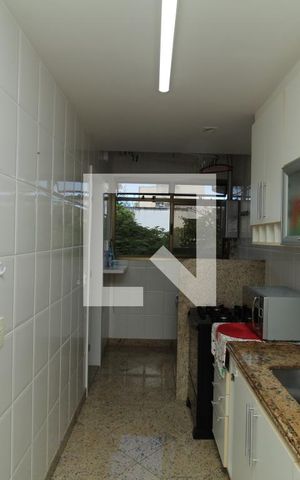 Apartamento à venda com 75m², 2 quartos e 2 vagasCozinha