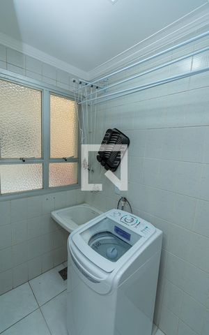 Studio para alugar com 42m², 1 quarto e sem vaga Studio para alugar com 42m², 1 quarto e sem vagaÁrea de Serviço
