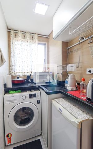 Studio para alugar com 25m², 1 quarto e 1 vaga Studio para alugar com 25m², 1 quarto e 1 vagaCozinha e Área de Serviço