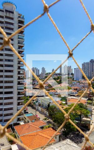 Apartamento à venda com 204m², 3 quartos e 4 vagasVista da Suíte 2