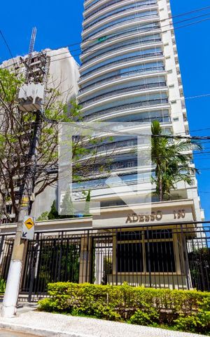 Apartamento à venda com 204m², 3 quartos e 4 vagasFachada